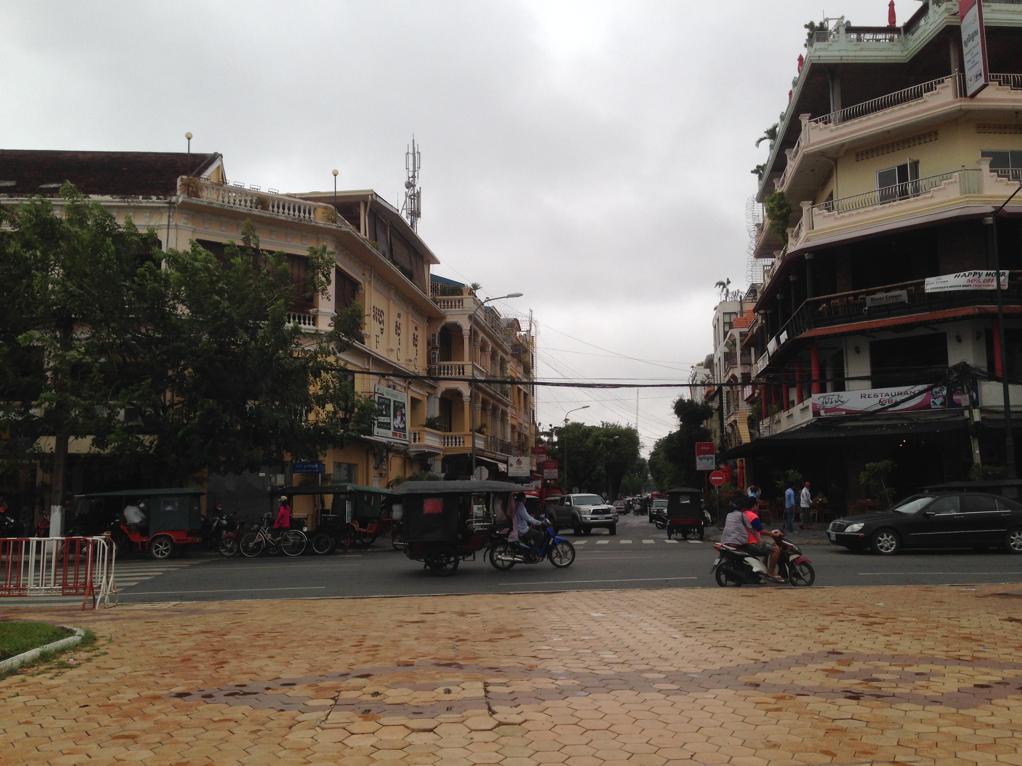 French colonial architecture still remains in parts of Phnom Penh.