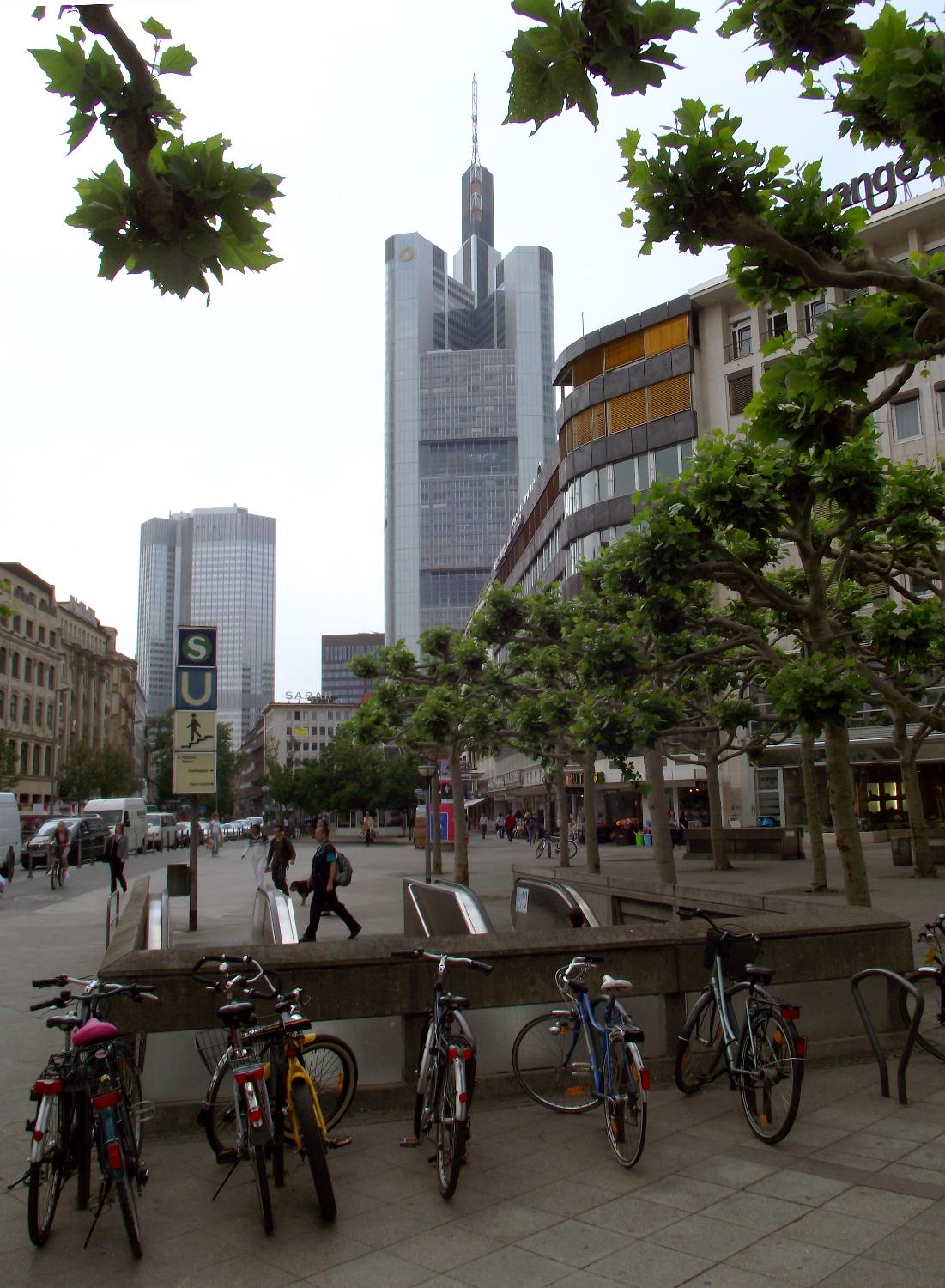 The Eurotower (on the left) and Commerzbank Tower in the bankenviertel (financial district) of Frankfurt. The skyscapers were constructed 20 years apart, 1977 and 1997, respectively.
