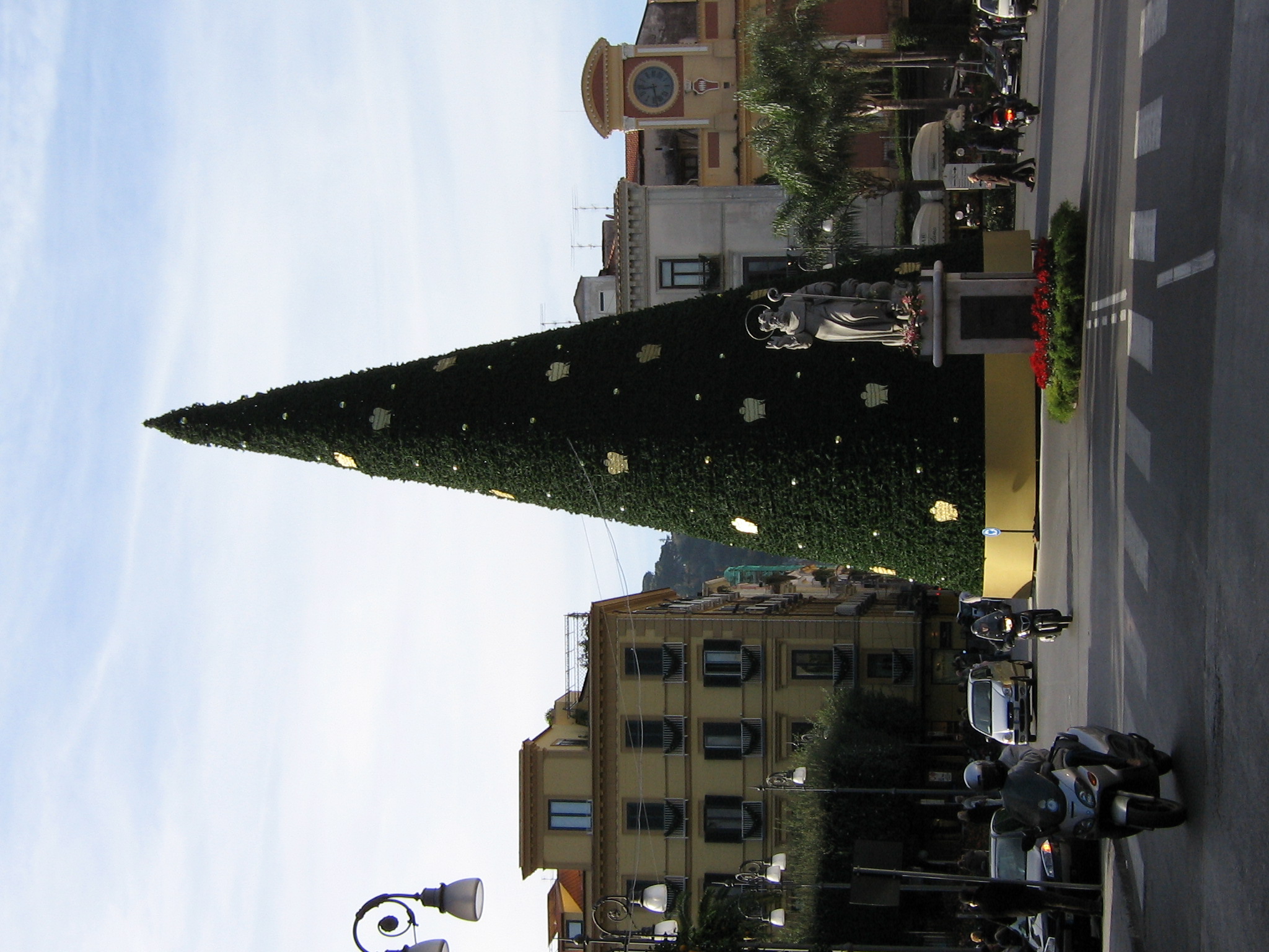 Christmas decorations in Piazza Tasso, Sorrento.