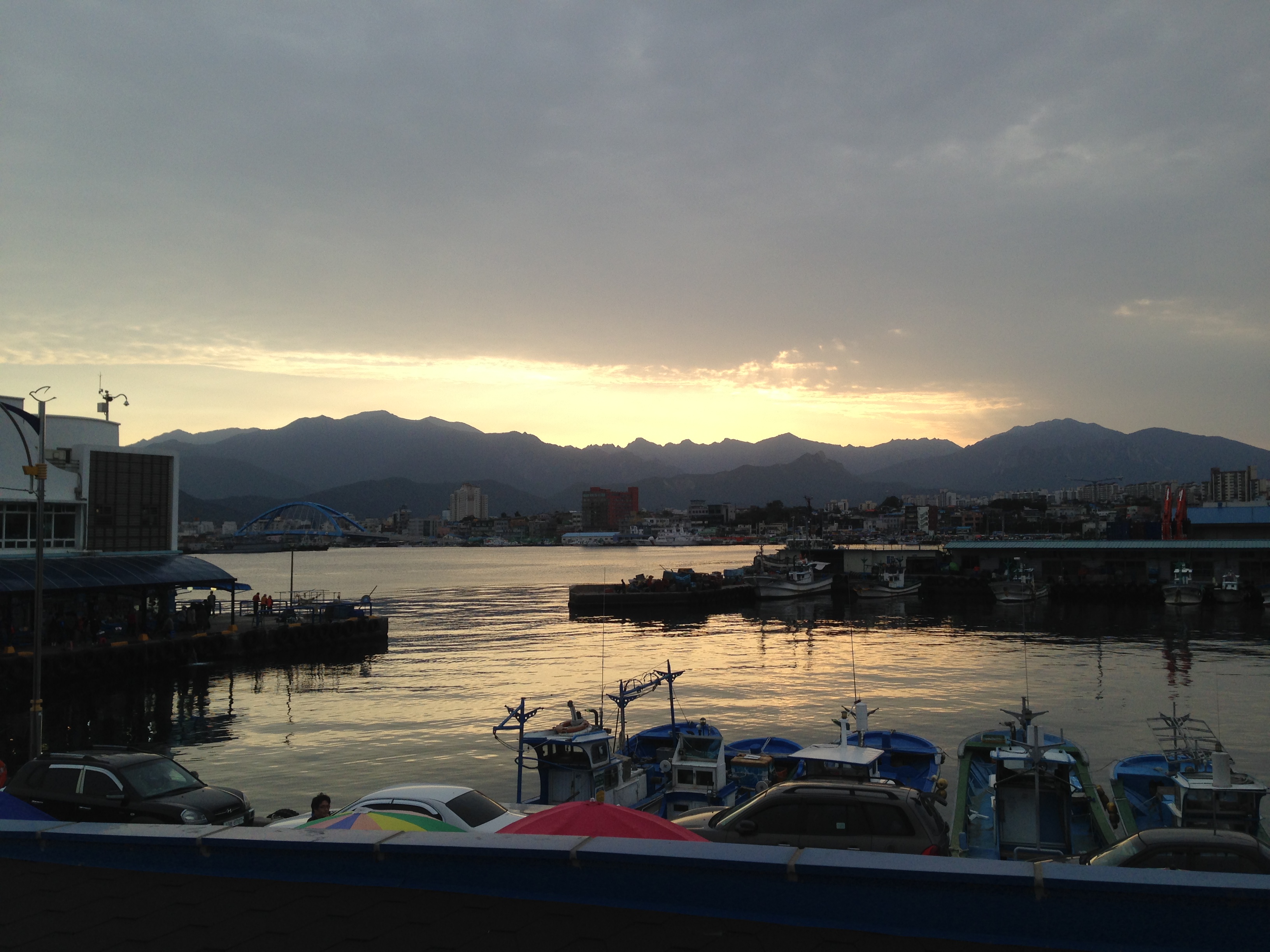 A view along the Sokcho waterfront. The city is a major tourist hub and a popular gateway to nearby Seoraksan National Park.