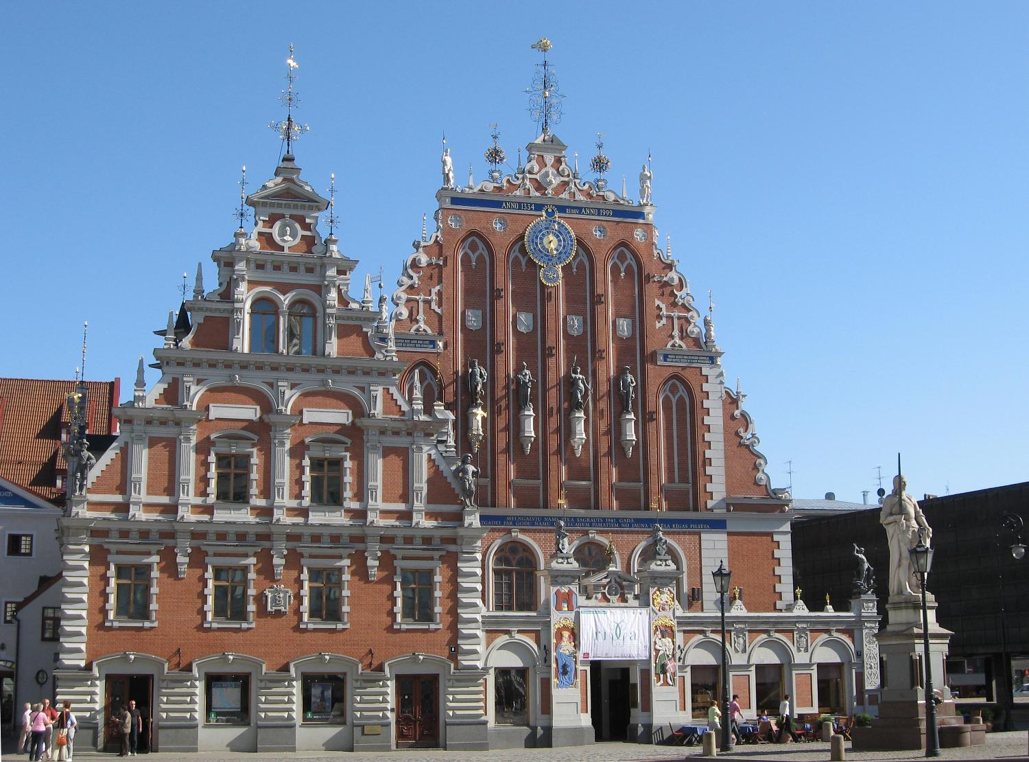 The House of the Blackheads located in old town Riga was first built in the 14th century for the Brotherhood of the Blackheads Guild, a guild for unmarried German merchants in the city. The building was bombed by the Germans in 1941 and demolished by the Communists in 1948. Reconstruction took place between 1995 and 1999; the building currently serves as a museum and concert hall.