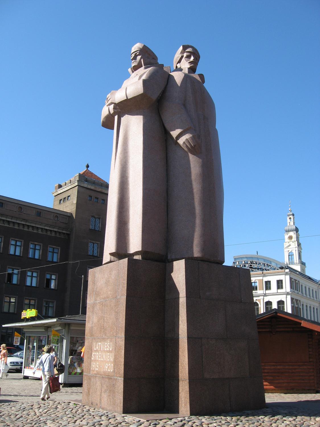 The Monument to the Red Riflemen, erected in Riga in 1970, honors the riflemen who aided the Bosheviks during the Russian Revolution of 1917 and the subsequent Russian Civil War (1918-1920). It is one of the few Soviet-era symbols still remaining in Riga. Some residents feel it should be taken down, but others support its remaining since it honors Latvians who fought in World War I. 