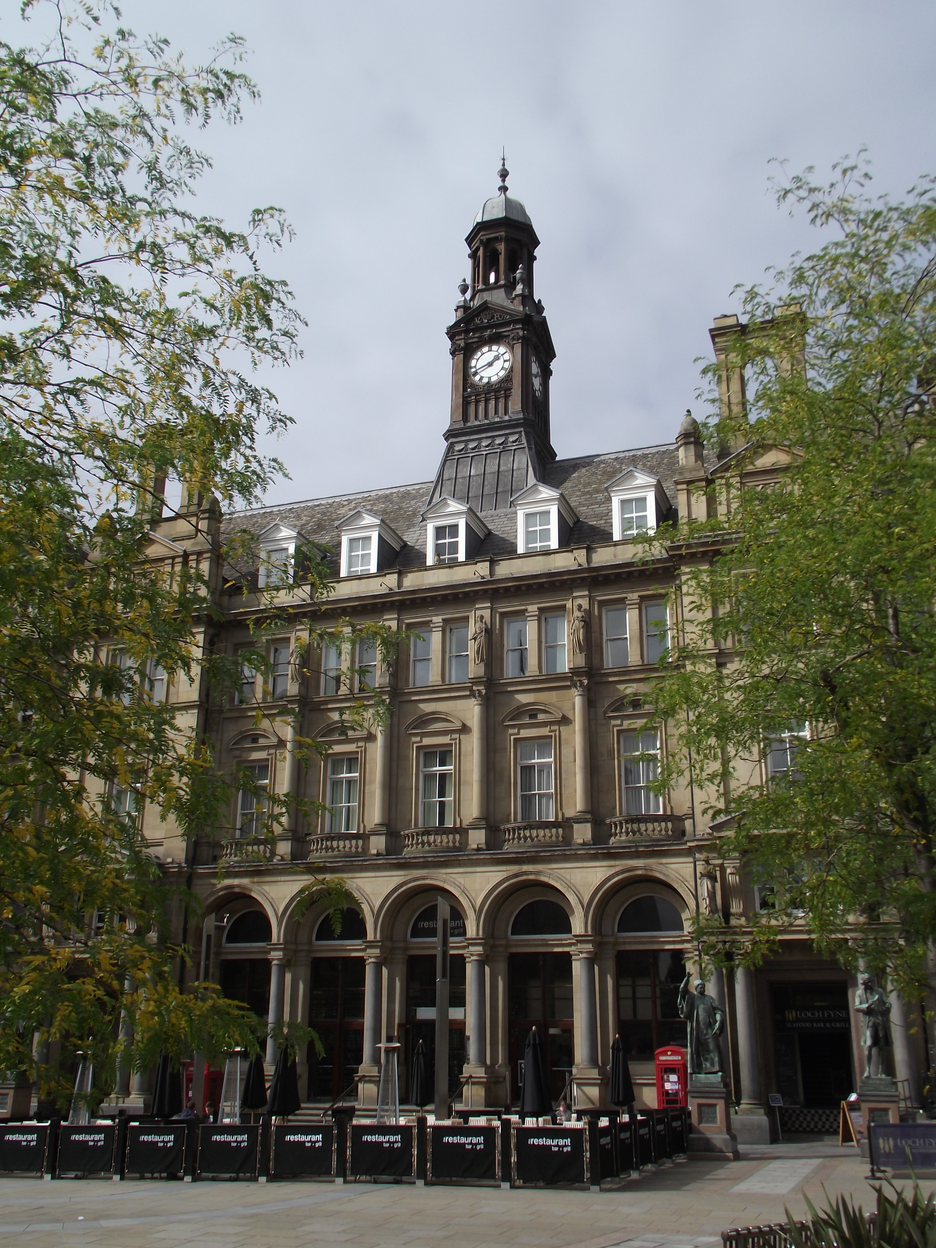 The former Leeds General Post Office building covers the northwest  portion of Leeds City Square. 