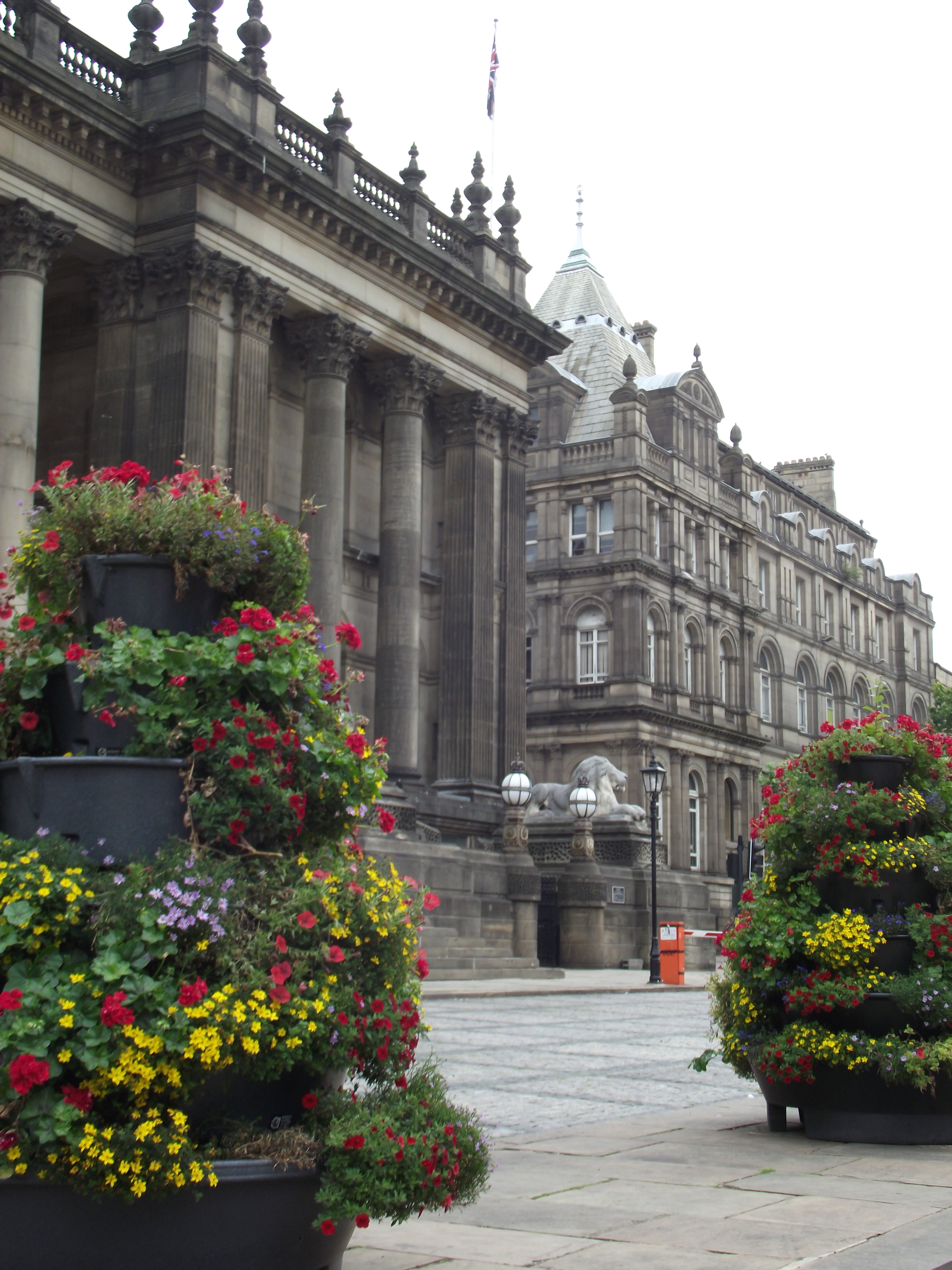 Flower display in front of Leeds Town Hall; the Leeds Art Gallery is in the background.